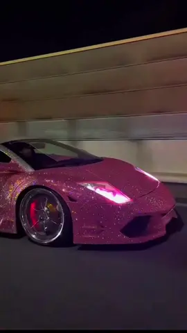 Bling Bling Lambo 🤑💎💸 CLIPS BY/ @Kaz  #lamborghini #fyp #pink #supercar #viral 