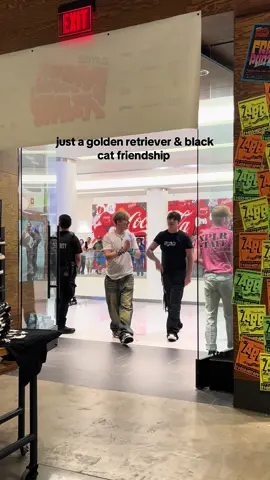 thought id share this moment too 🫧🫧🫧  @Sam and Colby @Sam Golbach @Colby Brock #samandcolby #americandreammallnj #xplrfam #samgolbach #colbybrock 