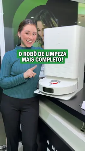 O Xiaomi X20 Pro aspira, passa pano, conta com o melhor mapeamento e ainda faz a limpeza dos mops com ar quente! Com mapeamento a laser 360° e IA para desviar de obstáculos, ele ajusta a potência e levanta o pano ao detectar tapetes, sobe degraus de até 2 cm e oferece sucção de 7.000 Pa. A base lava e seca os panos, esvazia o pó e possui tanques grandes para água limpa e suja, garantindo até 75 dias sem manutenção. A bateria dura até 160 minutos, cobrindo 120 m² por ciclo. A Atacado Connect é distribuidora oficial da Xiaomi no Paraguai. Quer ver mais produtos da marca? Clique no link da bio! #xiaomi #robodelimpeza #xiaomix20pro #xiaomivacuumx20pro #casa 
