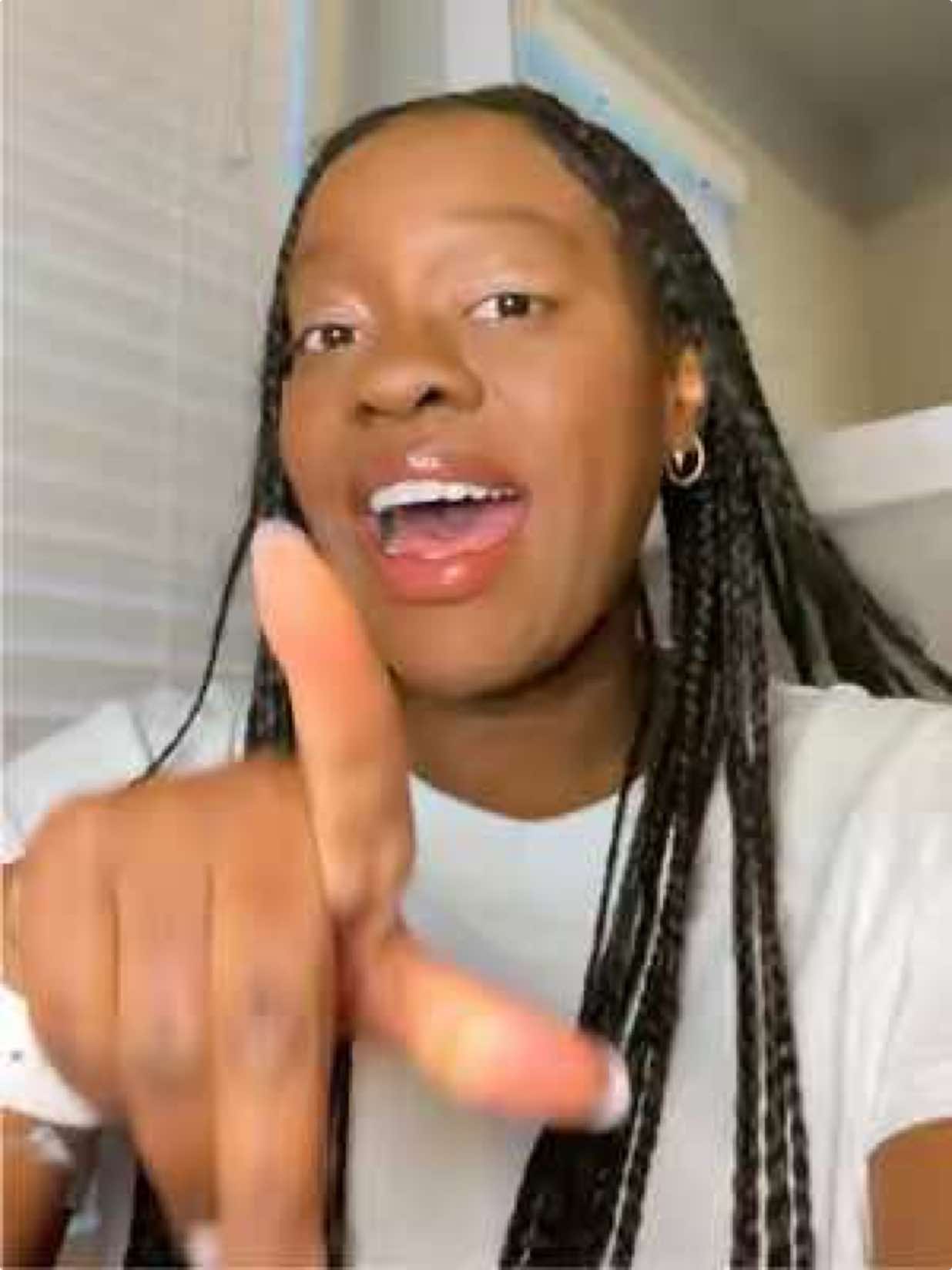 Just chitchatting! 💬 Thinking about doing more content like this—getting content straight from my phone! Should I keep it coming? 😄📱 Mascara @Kulfi Beauty Black Noir  vlog style content, phone content, casual chat, lifestyle content, behind the scenes, day in my life, relatable videos, social media content ideas, easy content creation, authentic content