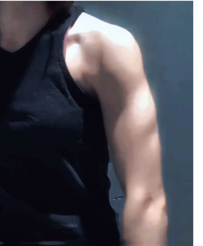 such an diva 😝 the muscles damn. @☆Quinn☆  #dinawannabe #elliewilliams #elliewilliamsedit #thelastofus #elliennina  mentions:@Kaelinᖭི༏ᖫྀ @Rabia ≽༏≼ @𝐋𝐢𝐥𝐥𝐲 @☆KYLE.AM ☆ @✯ 𝔼𝕝𝕝𝕚𝕖𝟞𝟙𝕔 ✯ @𝐌𝐈𝐀ᖭི༏ᖫྀ @Jake @ccy @𝖼𝗂𝖺𝗋𝖺 @piercevfx @paige 