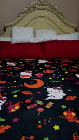 Soft and cozy, lightweight ✨ #blanket #hellokitty #giftideas #tiktokshopfinds #fypシ 
