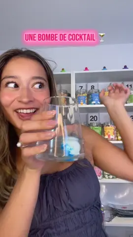 Une bombe de bain?🛀 NON! C’est une bombe cocktail 🍸#cocktailbombshopquebec #bombecocktail #recettecocktail #bombedebaincomestible #entreprisequebecoise 