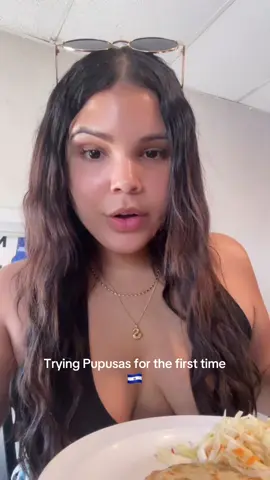Que Rico wow 🤤 #pupusassalvadoreñas🇸🇻 #fyp 
