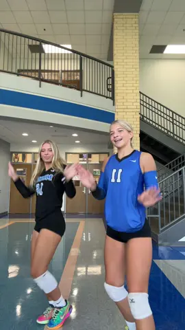 First home game 💗@spam.elizabeth_1 #volleyballgirls #volleyball #blonde #bsf #twin 