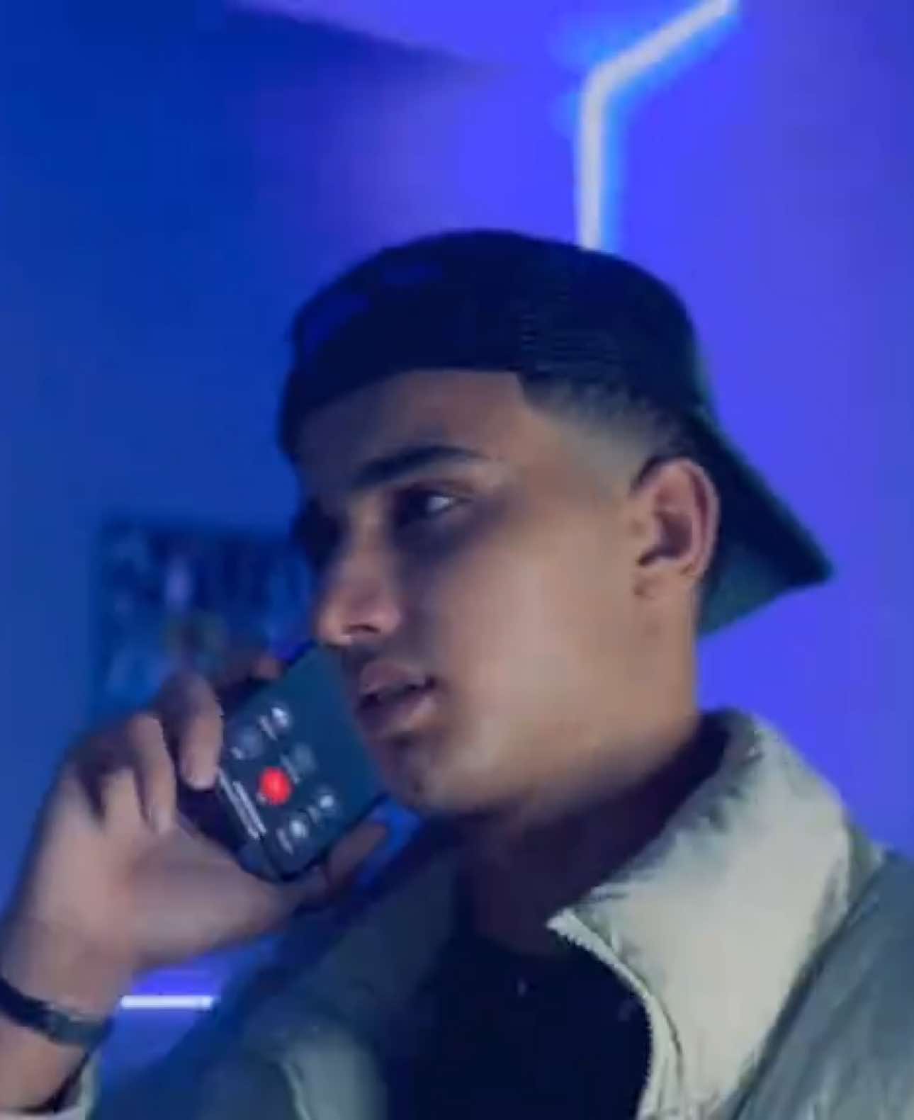 فكك من اخويا وحبيبي 😅🫵🏻| #احمد_فكري1 #فكري1 