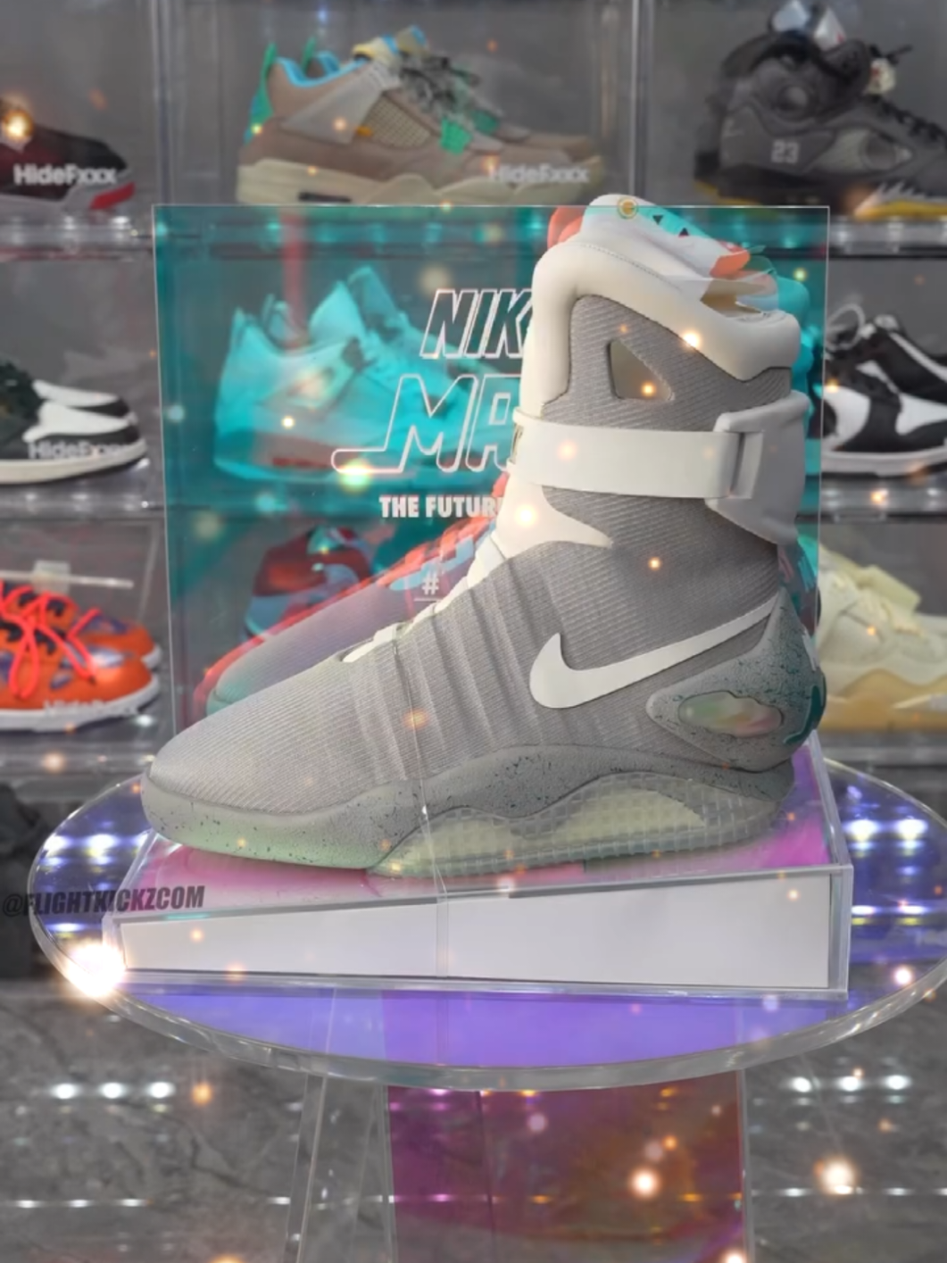 Nike mag in yall collection🔥🔥🔥？ . . . . . #basketball  #tinkerhatfield  #airjordan  #nike #hsdailyfeature e #womft  #aj4  #kicksonfire e #wdywt  #solecollector  #jordan3gallery y #jumpman  #michaeljordan n #jordan4 4 #retro  #highsnobiety  #kicksoftheday y #sneakerheads s #jordan  #sneakers  #airmag  #nikemag  #mag 