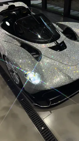 This cost 10 billion dollars #valkyrie #astonmartin #valk #v12 #supercar 