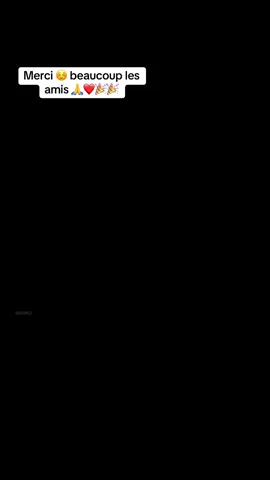 “Quand j’ai commencé, je n’imaginais pas qu’on serait déjà 10 000 🥹❤️ Merci pour vos likes, vos partages, vos mots doux et votre soutien au quotidien. Vous êtes bien plus qu’une communauté… vous êtes ma famille virtuelle 🫶 Ce n’est que le début, le meilleur reste à venir ✨🚀 Je vous aime fort ❤️” #merci #gratitude #objectif50k #team #CapCut @Mani🇨🇲🇨🇦 @~Qüęęñė❤️bárõnnē~😻 @MR RN ❤️🛐 @A L M A🩷✝️🙈 @🍃Zidane🖤 @AIME MOI Pour toujours 🙏🙏🤝 