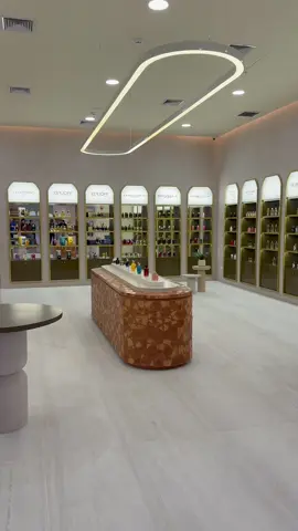 Beauty Pacific Boutique Plaza San Miguel✨ Te esperamos! #beautypacific #fraganciasdeautor #perfumerianicho #perfumesdeautor 