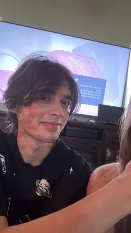 stay with meeeee 😚 #lipstick #bf #boyfriend #trend #fyp 