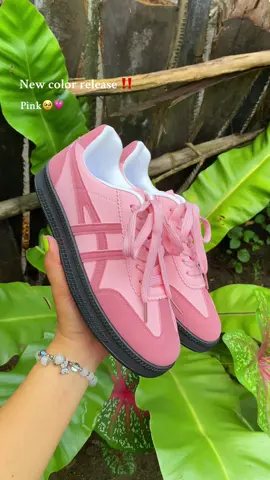 Low cut sneakers for men and women, Size 36-44 #miashoes #lowcut #sneakers #pinkshoes #rubbershoes 