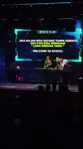 tawa ku dan Canda ku hanya aku yang tau...... karna banyak luka yang 1 orang pun tak tau #isihatiterdalam #viraltiktok #viral #fyp #dunimalam 