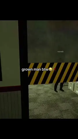 i swear im a man😭 #robloxhorror #roblox #fypシ#funny #screaming 