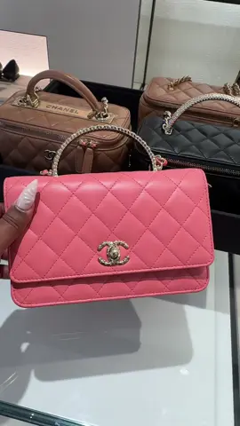 Let’s go pick up my first Chanel bag in Cannes. 📍Boulevard De La Croisette  #bahamas #bahamiantiktok🇧🇸 #traveltok #chanel #travelvlog 