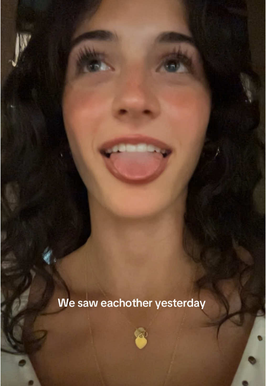 Hey she’s coming over now #jayguapo #bff #rollwave 