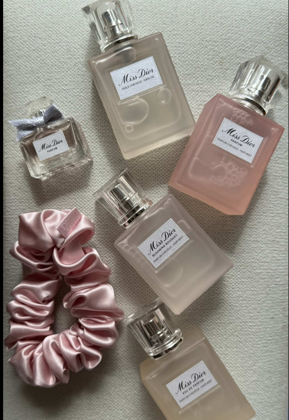 Nuevo lanzamiento de @Dior @Diorbeauty✨Hair Mist & Hair Oil🩰 🧚🏻‍♀️  #dior #diorbeauty #hairmist #hairoil #missdior 