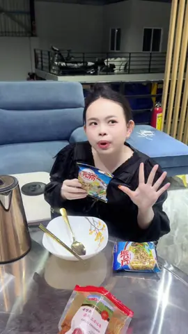 ស្នេហាជាតិ🤣