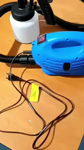 Pistola pulverizadora de tinta 650W para pintura rápida e uniforme em madeira, metal e paredes, disponível em 110V ou 220V. Tags: #PistolaDePintura #PulverizadorDeTinta #FerramentasParaObra #ReformaEmCasa #pinturaprofissional 