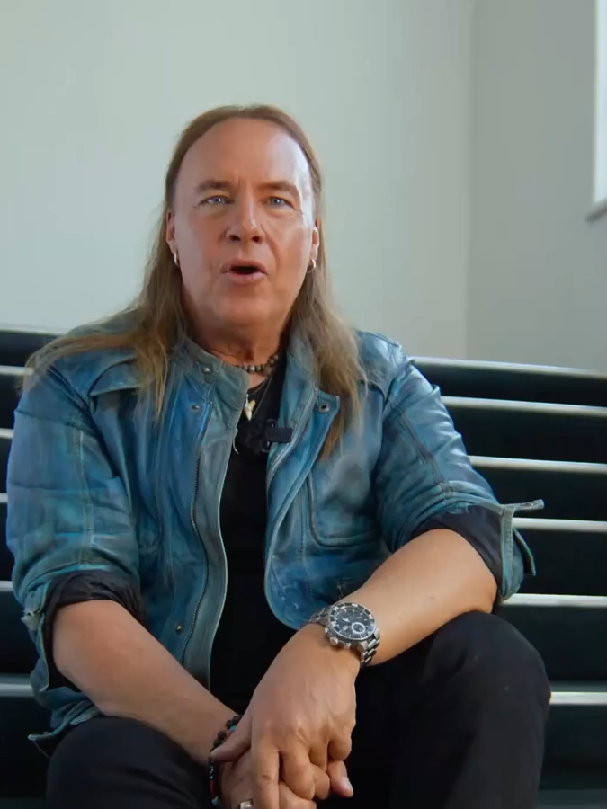 Helloween tiene nuevo disco  «Giants & Monsters» ¡Andi Deris nos cuenta más sobre este trabajo y el 40 aniversario de la banda en www.rockgle.es ! #rock #radiorock #hardrock #rockmachineradio #helloween #huesopromociones #reigningphoenixmusic #huesoproducciones