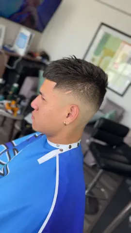 MID CROP FADE 💈❤️ #barberlife #barberoslatinos #sportingcristal 