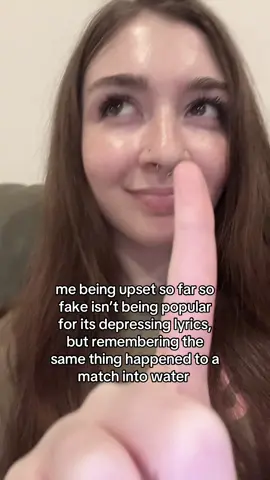 sorry that i look busted #fyp #piercetheveil #ptv #sofarsofake #amatchintowater 