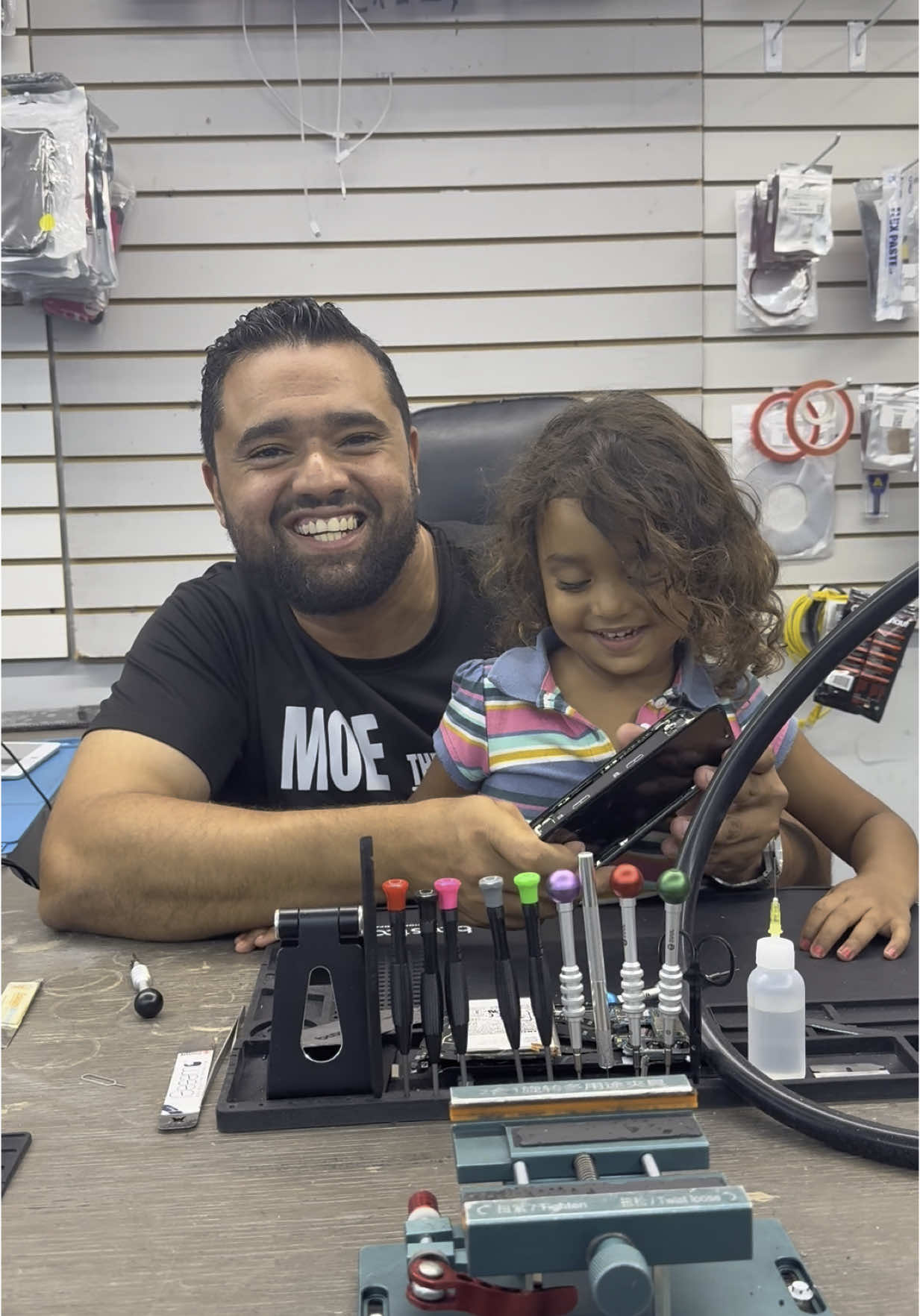 Fixing iphone 11 in 10 minutes. ‼️Moe get u right ‼️ #m#moew#westpalmbeachr#repairf#fixi#iphones#samsungp#ps5 