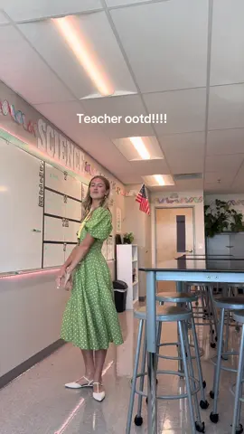 This dress is so me!!! I love it so much!!! It’s from @abercrombie I got it on sale!!!! #teacherootd #teacheroutfitcheck #teacherdress #teacheroutfitinspo 