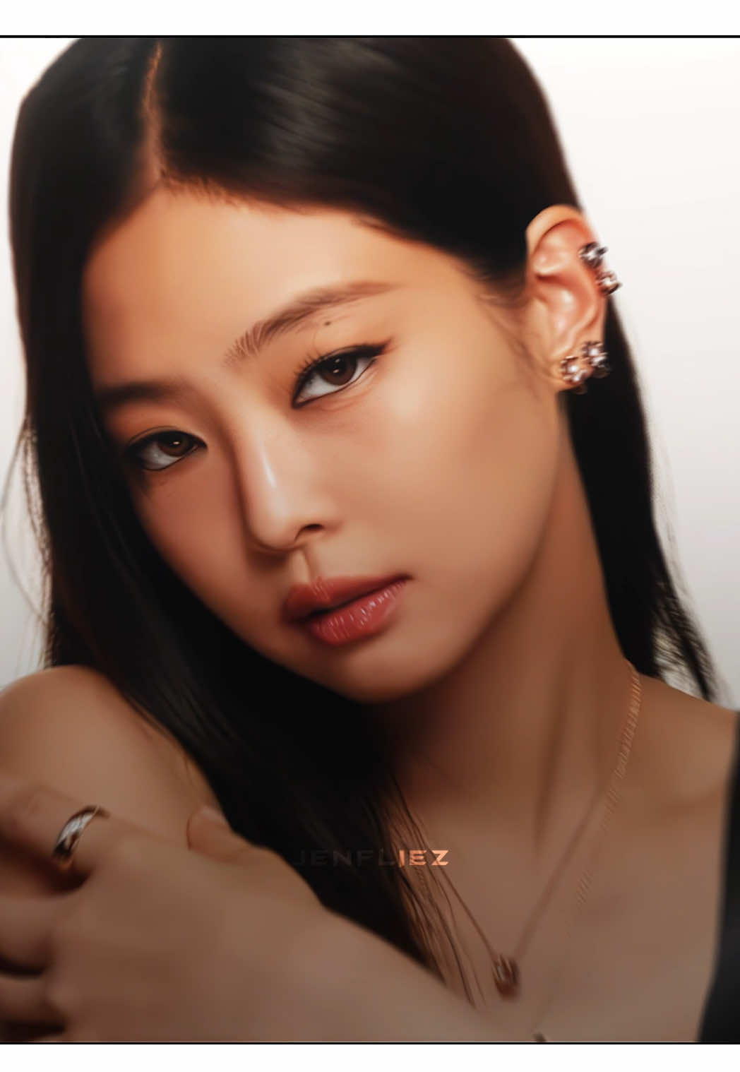 the face of Chanel / rm: @ᴊᴇɴʟʏɴ ☽ #jennie #blackpink #kpopedit #blackpinkedit #xyzbca