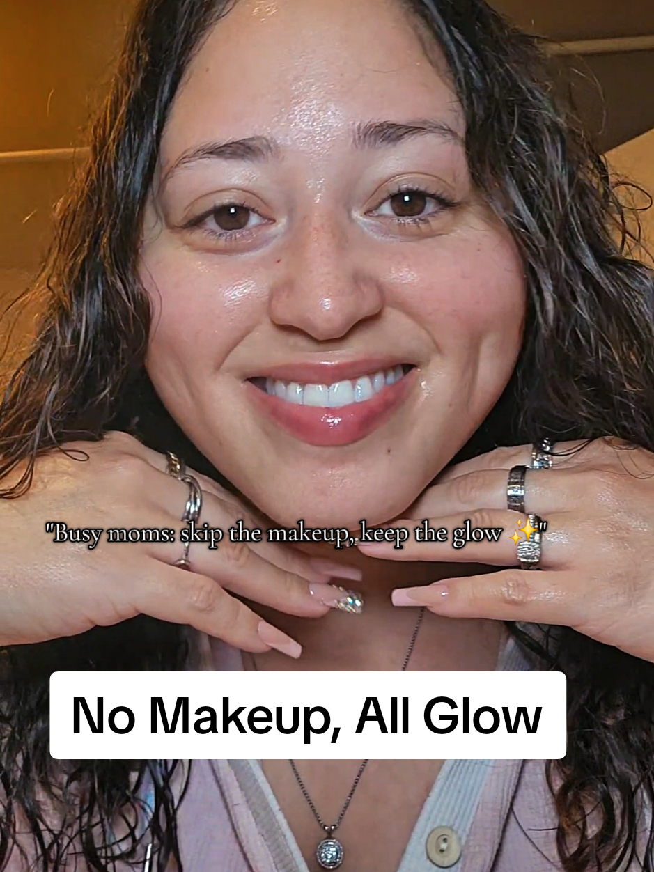 No time for makeup? This essence (HINT HINT: 🐌) gives you that lit-from-within glow, helps plump fine lines, and locks in hydration—perfect for women 35+ who want youthful skin with zero effort. ✨ #GlowySkin #SnailMucinMagic #NoMakeupLook #BusyMomBeauty #glassskingoals 