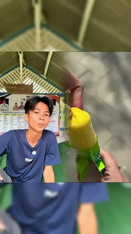 Naik sepedah tua sebenarnya asik,antik,tapi penuh risiko #funny #vidioviraltiktok #vidiolucu #shortstory #vidio_viral 