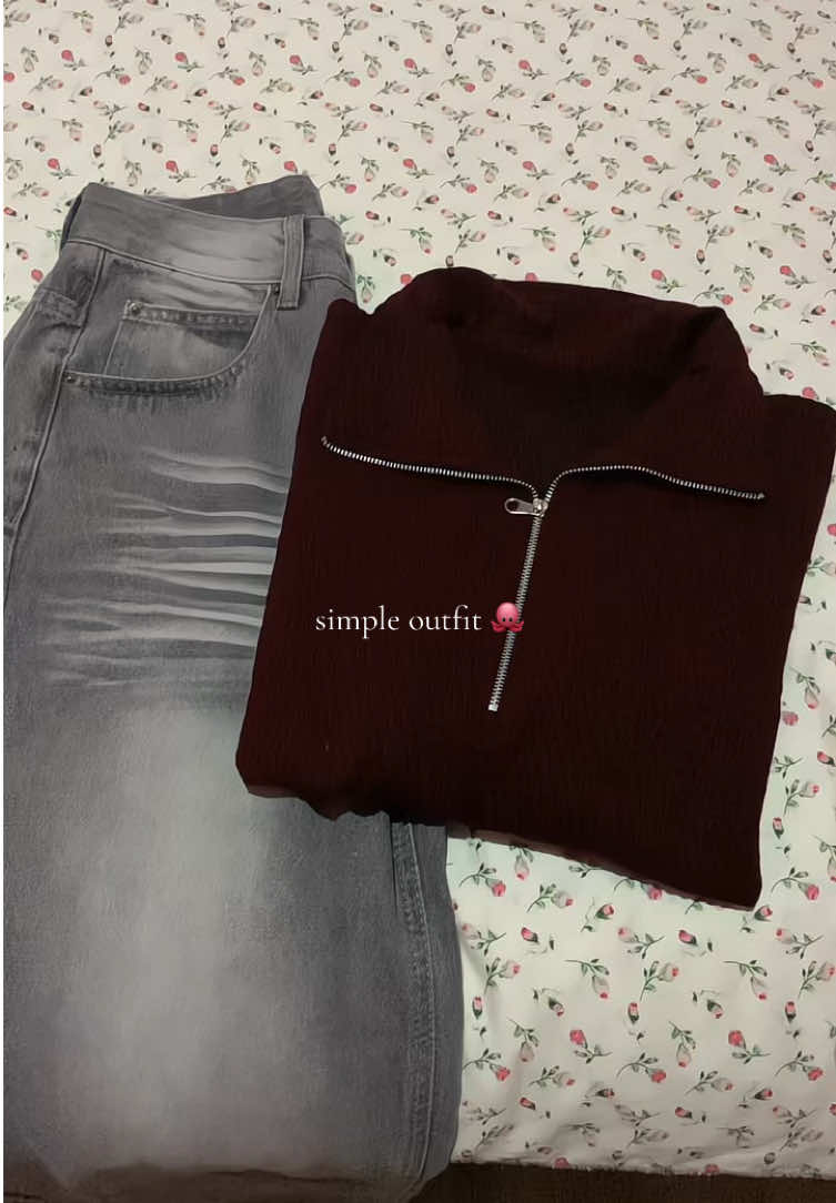 ga expect bajunya di match baggy jeans cakep bgt😣🤍 #outfitideas #outfitinspo #mixnmatch #foryoupage 