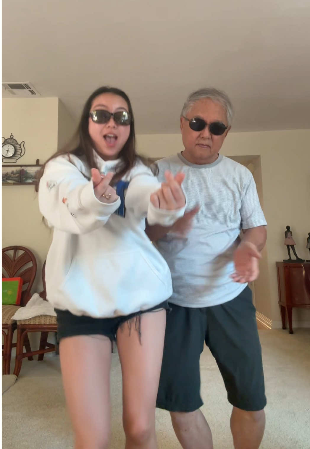 We’re both wearing Hami’s glasses #fypシ #family #grandparentsoftiktok #grandpa #korean 