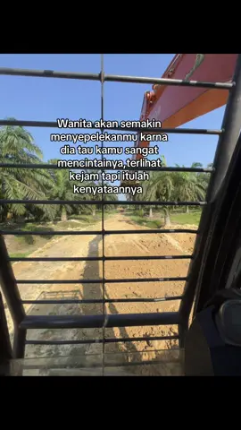 #operator_excavator 