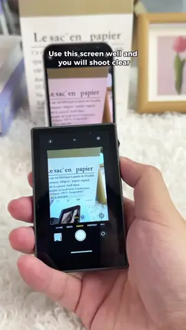 I just discovered the perfect monitor for selfies! If you’re serious about leveling up your video content, this is a good idea!!!! The latest model selfie screen with speaker on TikTok #selfiemonitorscreen #selfietips #vloger #treasuresfinds #contentcreator 