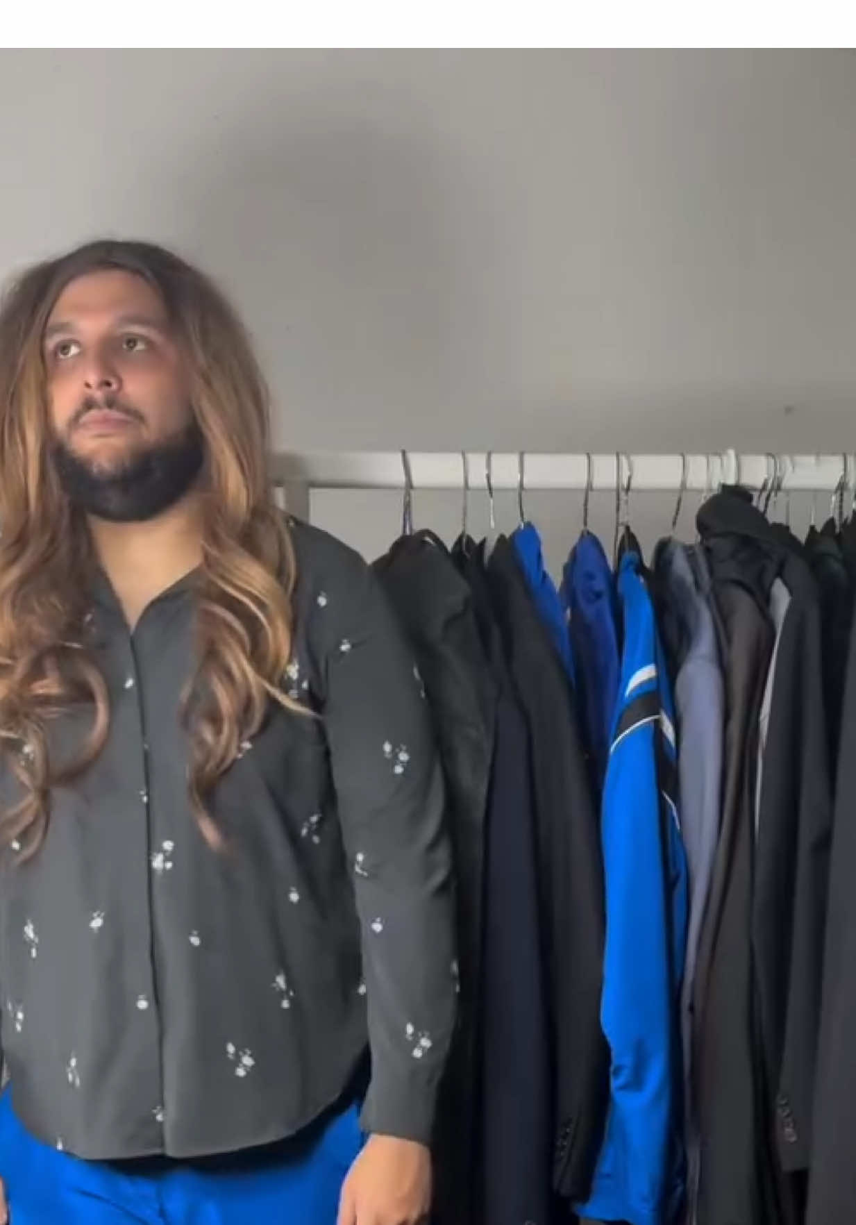 Te lo compraba más grande para que te durara más carísimo el uniforme 😂😂😂 #comedia #pacodemiguel 