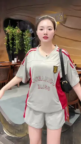 Bộ xinh cá tính #totenlanh #setbothethao #setboxinh 