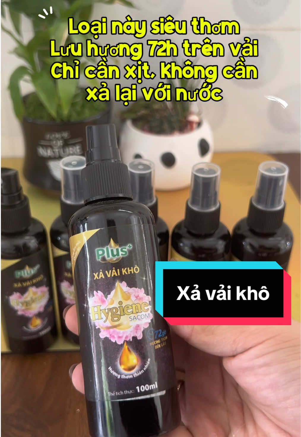 Xả vải khô mua 3 tặng 2 giá chỉ 50k cho 5 chai. Siêu thơm, lưu hương cực lâu đến 72h. Mỗi lần chỉ cần xịt 1-2 pum là đủ thơm rồi nha mn. #xavaikho #mua3tang2 #xavaikhohyginesacom #xuhuongtiktok 
