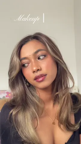 ✨ My go-to everyday glam ✨ Soft, glowy & effortless. The kind of makeup that works for matcha dates, errands, or just feeling that girl 💌 PRODUCTS [base] @hudabeauty Easy Blur Primer @nyxcosmetics Pro Fix Stick Colour Corrector – Apricot @hudabeauty Easy Blur Foundation – Macchiato @maybelline Instant Age Rewind Concealer – 122 Sand @elfcosmetics Halo Glow Contour Beauty Wand – Medium/Tan @nyxcosmetics Pro Fix Stick Concealer – Cinnamon [blush + bronzer + highlight] @nyxcosmetics Buttermelt Bronzer – Deserve Butta @hauslabs Color Fuse Glassy Blush Balm – Glassy Hibiscus  @hauslabs Color Fuse Blush – Hibiscus Haze @bobbibrown Afternoon Glow Highlighter [eyes] @nars Laguna Ultimate Face Palette @maybelline Kajal Liner – Yellow Pencil  @maybelline Panorama Mascara @flowerknows_global Mascara [lips] @hudabeauty Lip Contour Stain - Warm Brown @hudabeauty Jelly Oil - Juicy Peach  [set] @hudabeauty Easy Bake Loose Powder – Ube Birthday Cake @urbandecaycosmetics All Nighter Setting Spray @Huda Beauty @NYX Professional Makeup @Maybelline Malaysia @elfcosmetics @Haus Labs by Lady Gaga @Bobbi Brown Malaysia @NARS Cosmetics @フラワノーズ（FlowerKnows） @urban decay #makeuptutorial #makeuplover #explore #everydaymakeuplook #makeuplooks