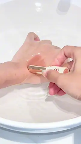 Nude & unstoppable 💦 Stunning nude transferproof lipstick #focallure  #focallureph #transferprooflipstick #mattelipstick #lipstick