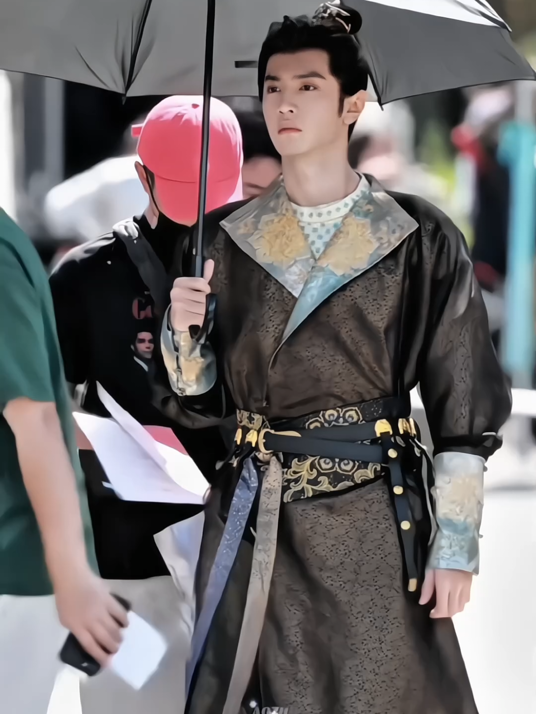 uhuyyyy ahirnya YUAN mulai syuting, tiap hari dapat asupan lagiii permisi Kaisar tampan kita mau lewat😋 #chenzheyuan #jiangshanweipin #actorchina #dramachina #fyp 