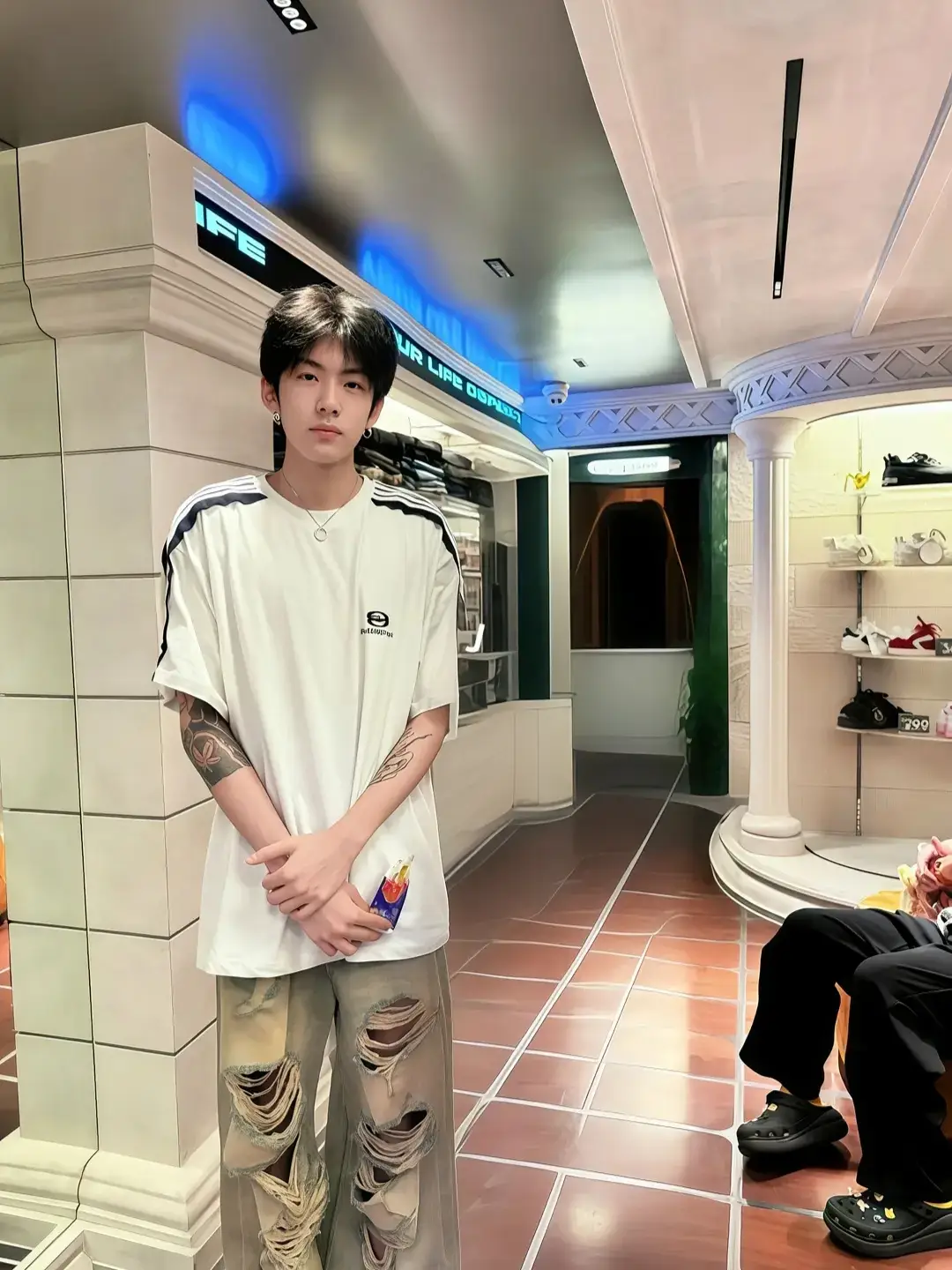 ảnh cho bạn nào cần ghép ảnh cùng Pang #pangbowen#庞博文 