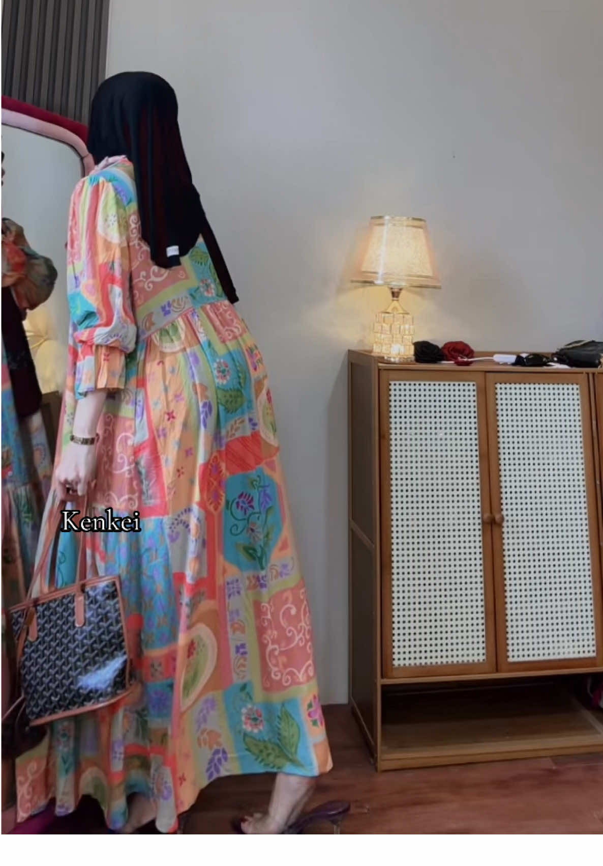 Gamis gemes nih 🥰🤏🏻 #gamis #gamiskekinian #gamiscantik #ootdhijabstyle 