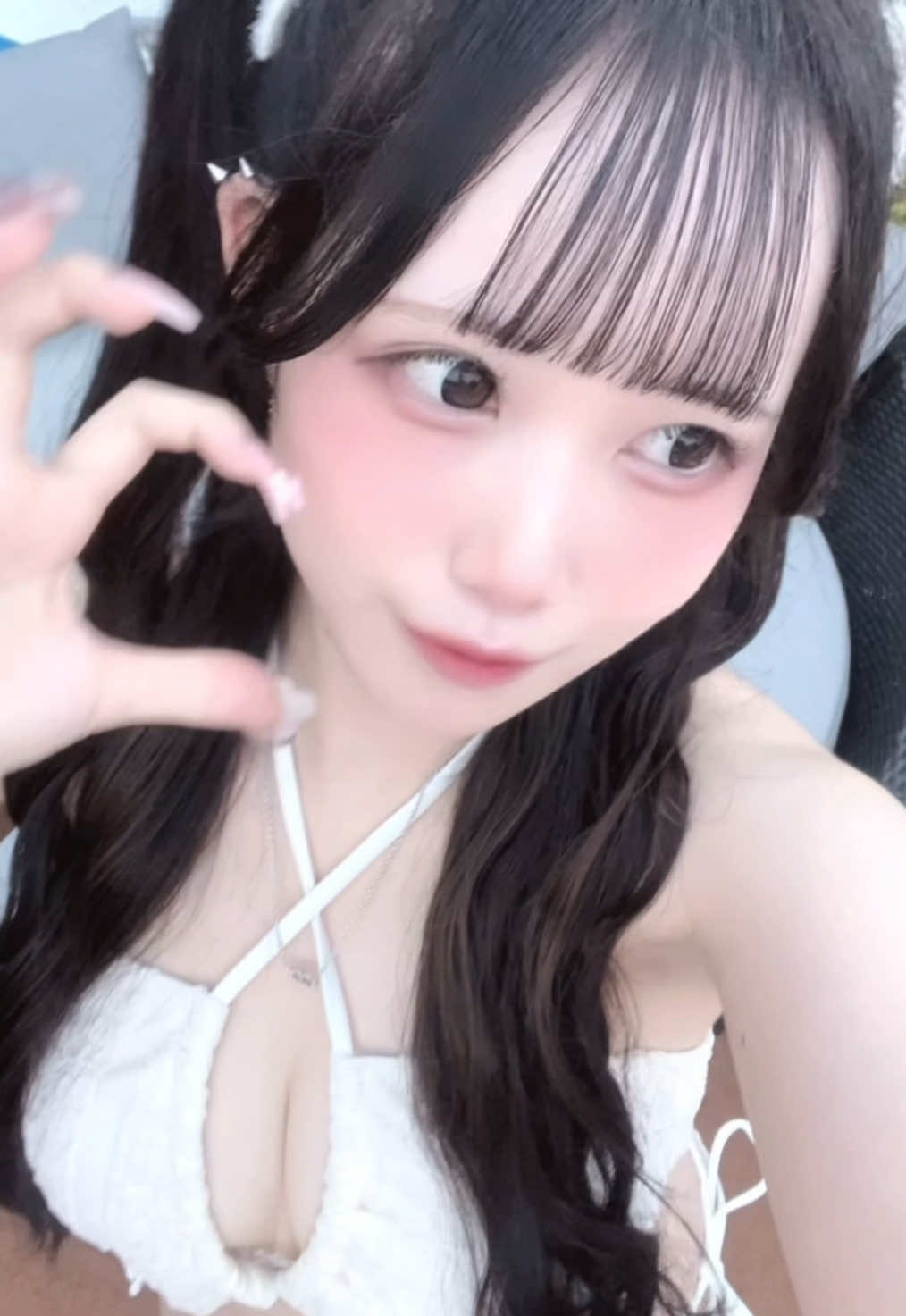 愛を言葉にできるのもいいけど行動がすべてです🤚🏻 #コンカフェ嬢 #地下アイドル #プール #ナイトプール #水着 