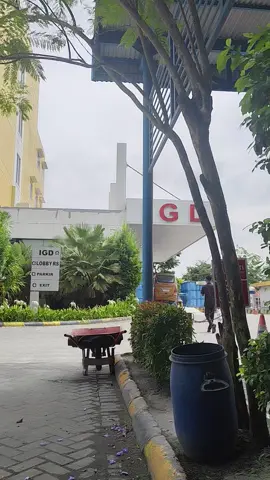 Ada segudang cerita kenapa kami bisa ke RS prima pekanbaru,  Nanti Aku bagikan cerita, tapi nanti sekarang aku masih fokus untuk kesembuhan ibu ku, !!  Jaga sendiri itu super capek yah, Ke PMI menunggu -+3 jam, balek lagi!  Besok nya pergi lagi, padahal pemabuk perat klau naik mobil, Nelan2 ludah jadi nya!!   #Ternyatamasihadaepisodebaru  #masugstaydisini15agustus2025