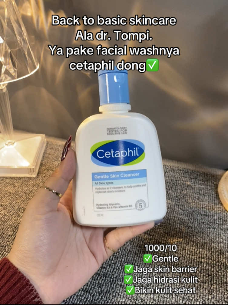 Rekomendasi facial wash ala dr. Tompi ya dari Cetaphil ini. Bagus buat jaga skin barrier, sehatin kulit, yang pasti gentle✅ #cetaphil #facialwash #skinbarrier 