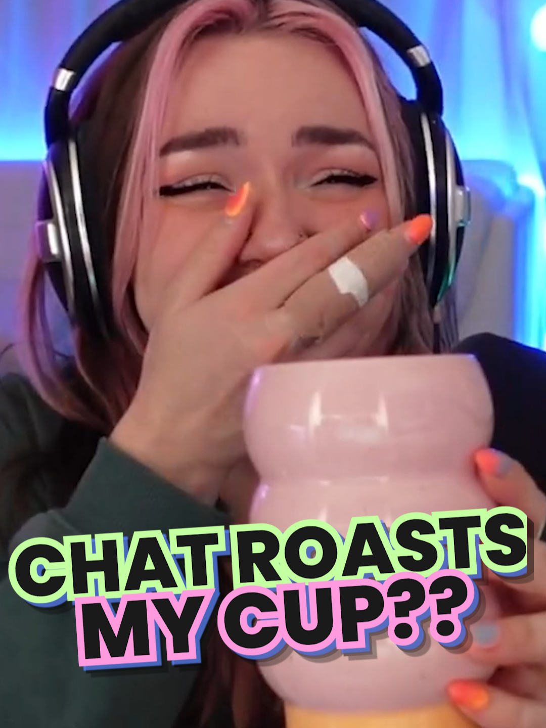 Chat roasts my newest mug 💀 #funnymoment #roastme #twitchclip #girlstreamer #justchatting