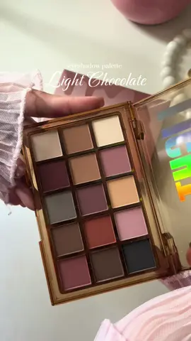I got this light chocolate eyeshadow palette from UCANBE! It’s so worth it and super affordable 💗  #ucanbemakeup #eyeshadow #eyeshadowpalette #eyeshadowlook #makeup 