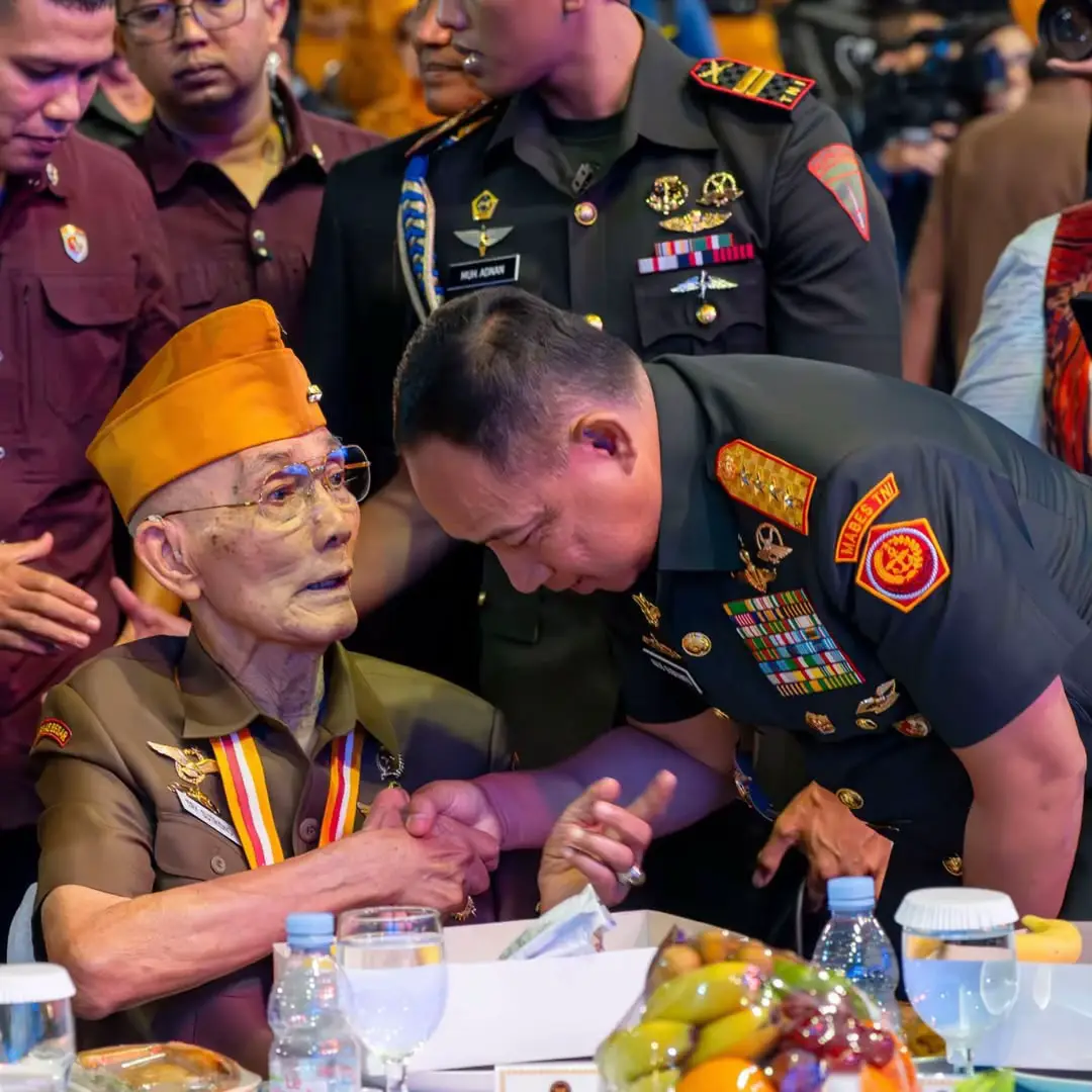Penghormatan setinggi-tingginya kepada para veteran pejuang bangsa yang selama ini telah menjaga kehormatan, keutuhan, dan kedaulatan Republik Indonesia.