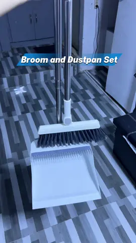 100 plus pesos lang ‘to mare! Grabe ang gandaaa pa #broomanddustpan #broom #dustpan #householditems #cleaningtips 